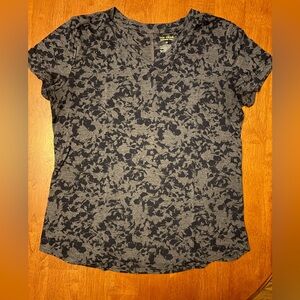 Tek Gear Black and Gray Short Sleeve Tee